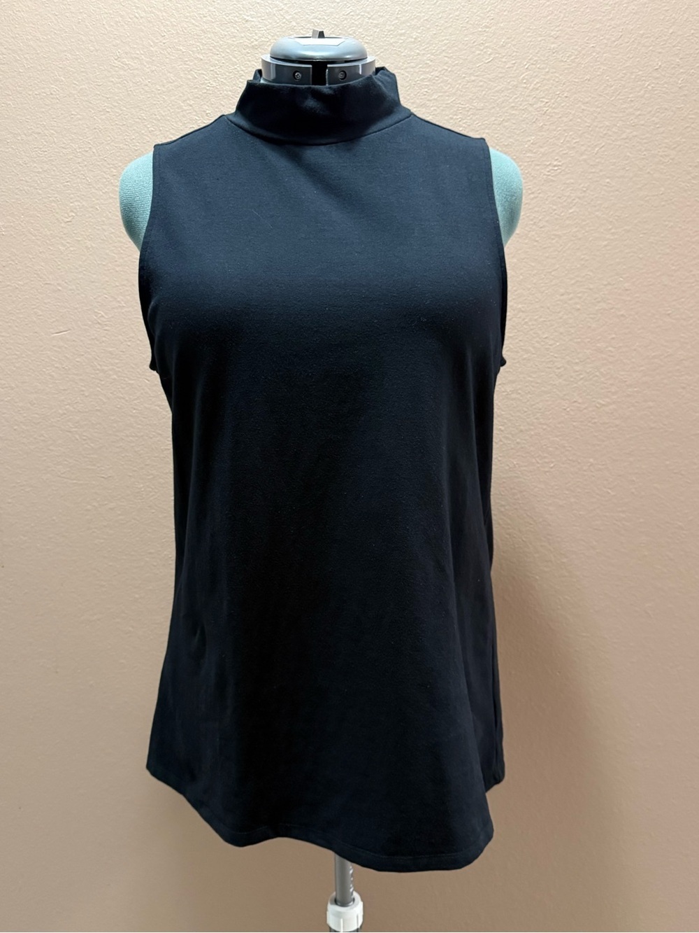 Torrid Black Foxy Mock Neck Sleeveless Tank Top Plus Size 3